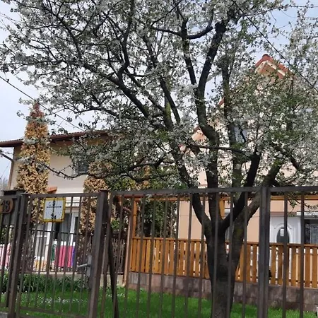 Rozsa Nyaralo Holiday home