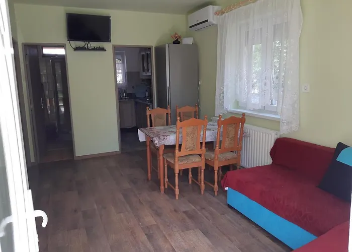 Rozsa Nyaralo 度假居 Hajdúszoboszló