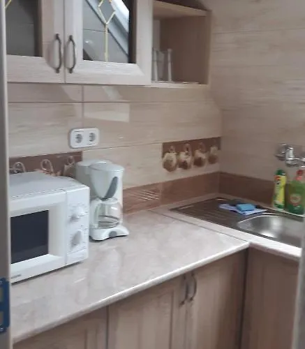 Rozsa Nyaralo 度假居 *