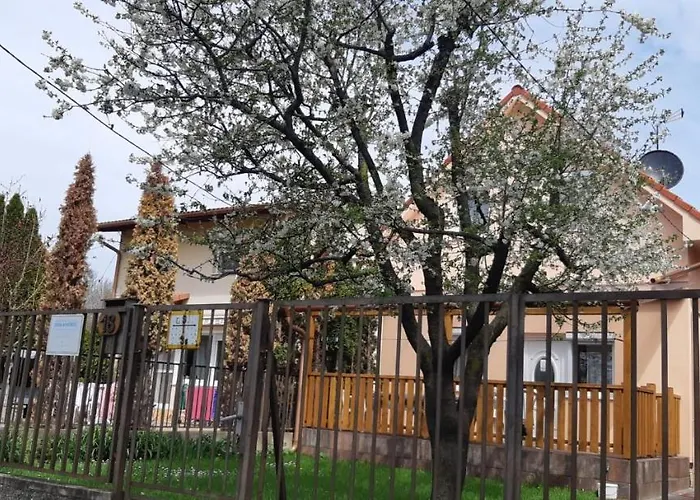 Rozsa Nyaralo Holiday home